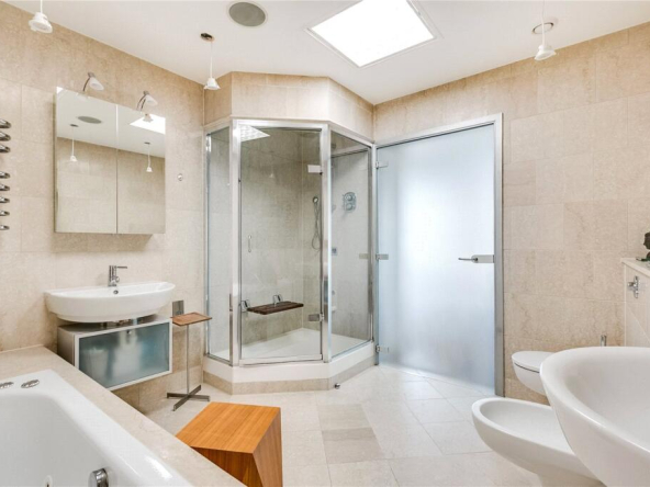 22353_CSG230691_IMG_06_0000