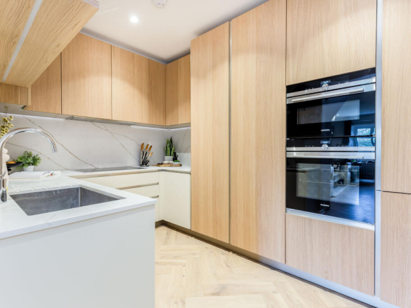 Cleveland Square Kitchen